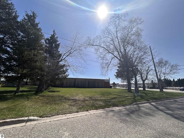 434 W 5th St, Clare, MI 48617