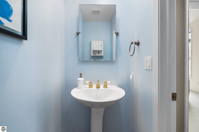 bathroom featuring visible vents