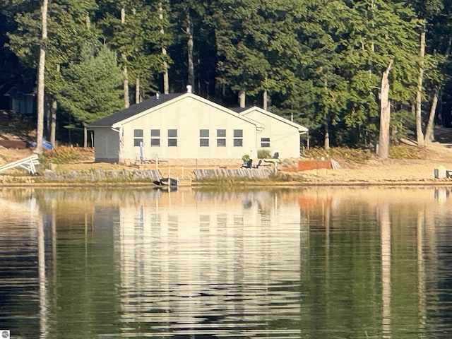 view of water feature