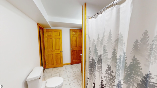 full bath with a shower with curtain, baseboards, toilet, and marble finish floor