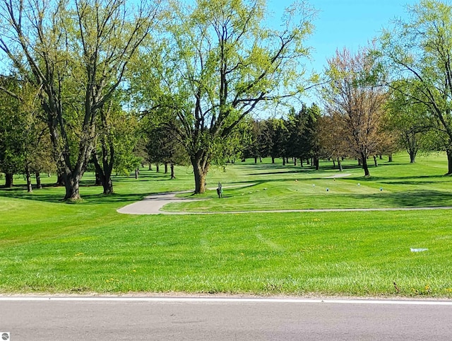 1014 Fairway Dr, Lake Isabella, MI 48893