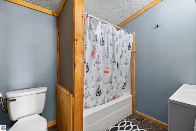 full bath with a textured ceiling, baseboards, vanity, toilet, and shower / bath combo with shower curtain