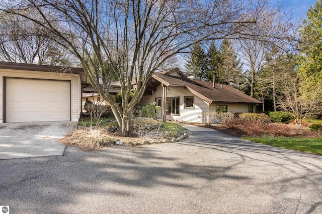 view of front of home with driveway