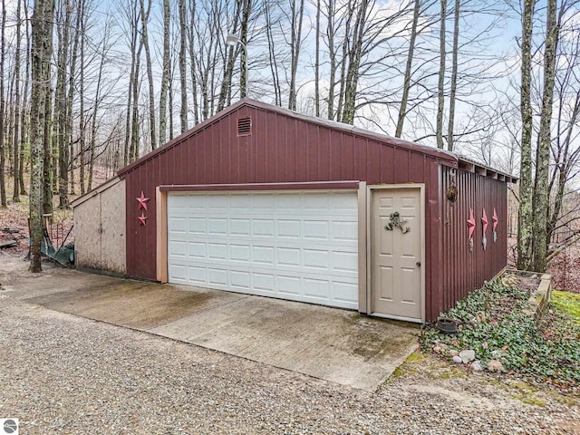 view of detached garage