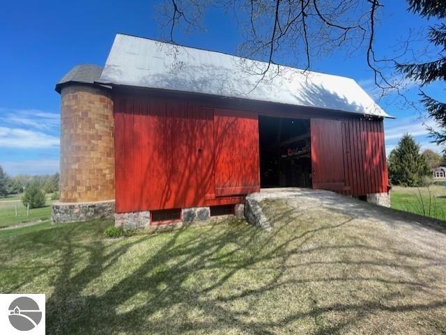 3312 Zimmerman Rd, Traverse City, MI 49685 - view of outbuilding