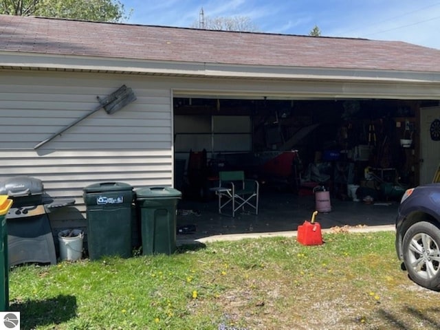 394 Wilson Ave, Mount Morris, MI 48458 - view of garage