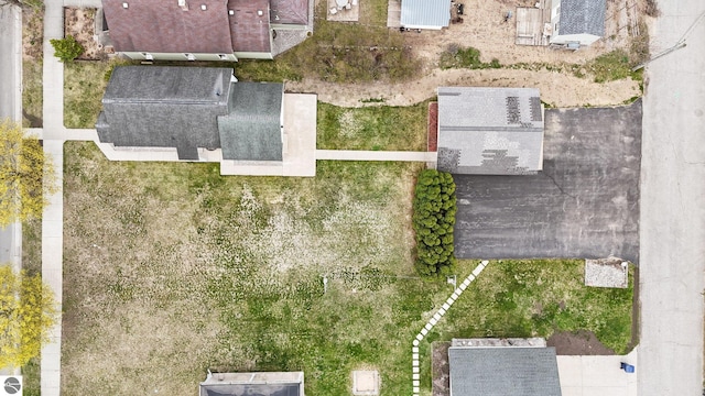 203 W Sixteenth St, Traverse City, MI 49684 - drone / aerial view