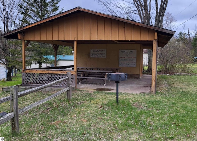 21187 Parkview Rd, Tustin, MI 49688 - view of outdoor structure