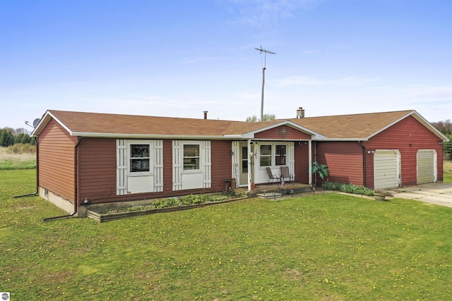 3610 S Call Rd, Lake City, MI 49651 - ranch-style house featuring a front yard, driveway, and roof with shingles