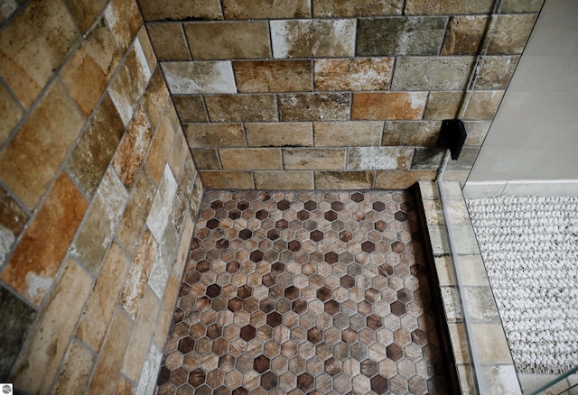 11255 E Fort Rd Unit H1, Suttons Bay, MI 49682 - bathroom view