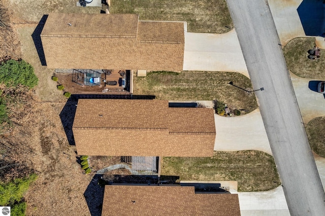 9803 Deer Track Ct, Interlochen, MI 49643 - bird's eye view