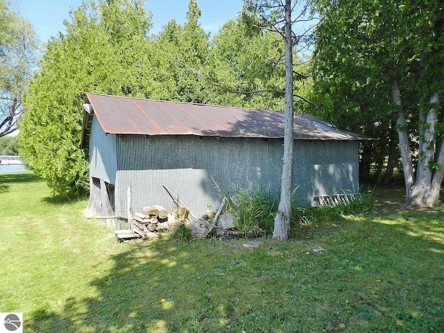 915 N Sunset Shores Dr, Lake Leelanau, MI 49653 - view of outbuilding with an outbuilding