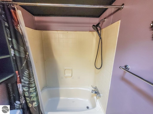 411 S Grover Ave Lot 39, Alma, MI 48801 - full bathroom with shower / tub combo