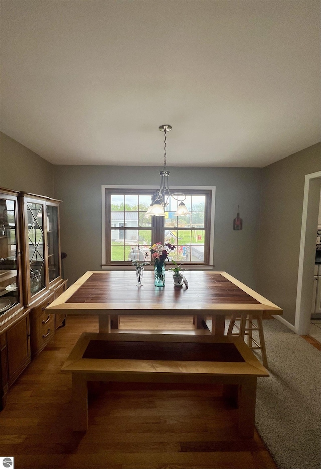 913 Mill St, Alma, MI 48801 - dining space with breakfast area and baseboards