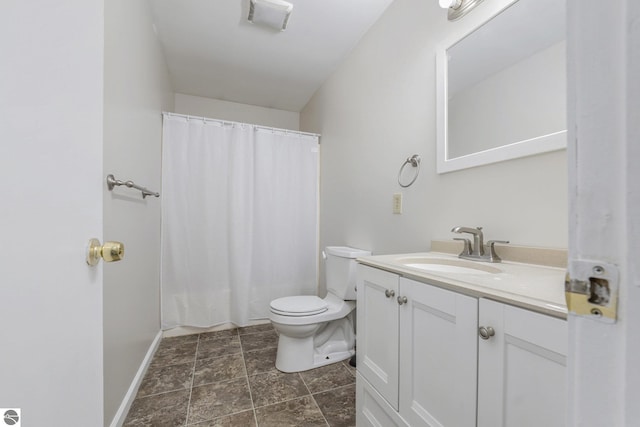 7401 Red Maple Dr, Cadillac, MI 49601 - full bath with toilet, vanity, baseboards, and a shower with curtain