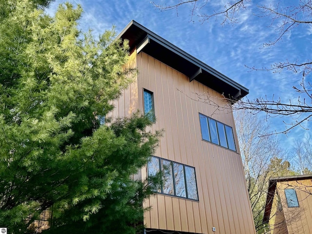 view of property exterior