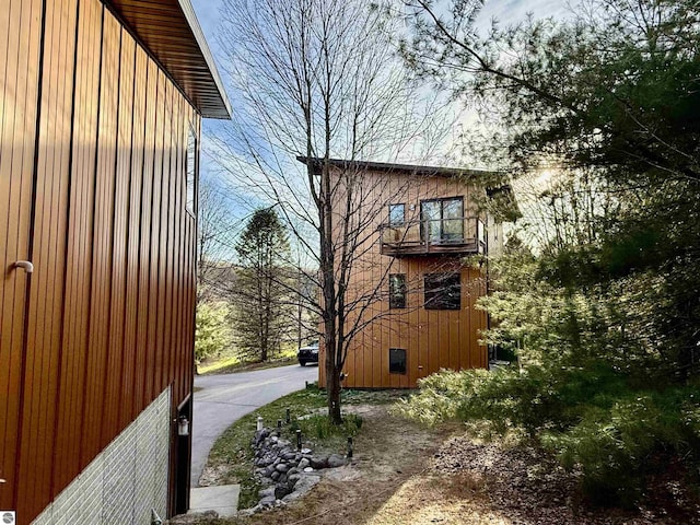 view of side of home