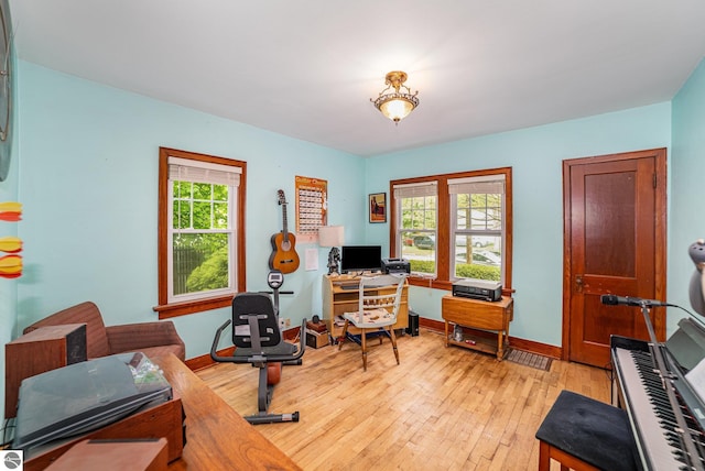 618 E Illinois St, Mount Pleasant, MI 48858 - office space featuring light wood finished floors and baseboards
