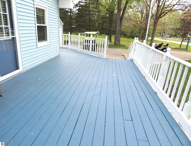 1117 Lincoln Dr, Lake Isabella, MI 48893 - view of deck