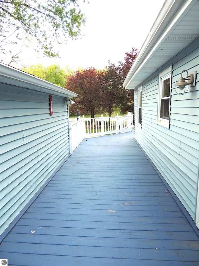 1117 Lincoln Dr, Lake Isabella, MI 48893 - view of deck