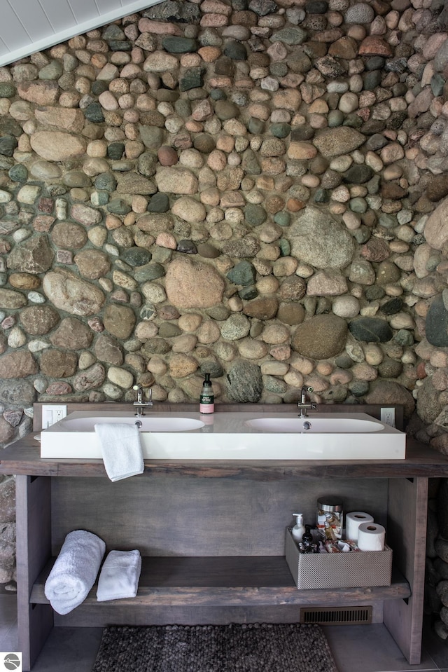 1435 S French Rd, Lake Leelanau, MI 49653 - detailed view
