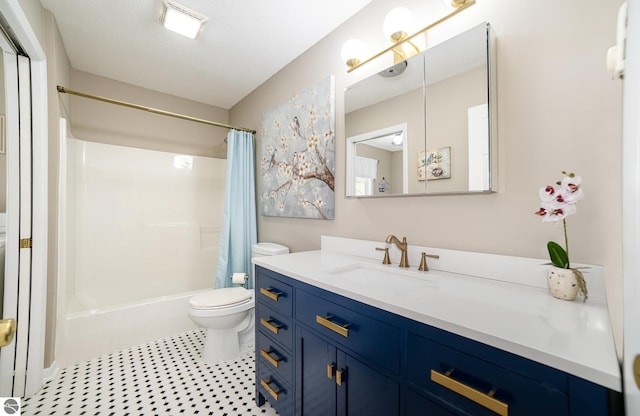 4480 Mockingbird Cir, Farwell, MI 48622 - full bathroom featuring toilet, shower / bathtub combination with curtain, and vanity