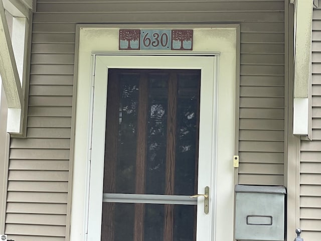 630 N State St, Alma, MI 48801 - view of exterior entry
