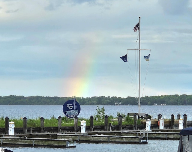205 S Elm St, Suttons Bay, MI 49682 - water view