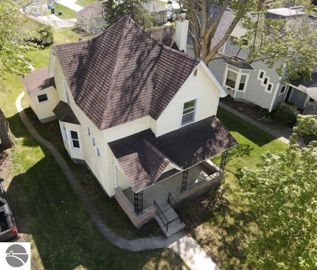 aerial view of property and surrounding area