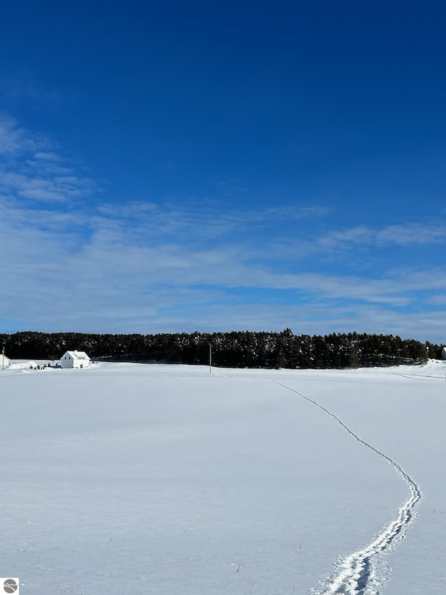 2494 N Setterbo Rd, Suttons Bay, MI 49682 - water view