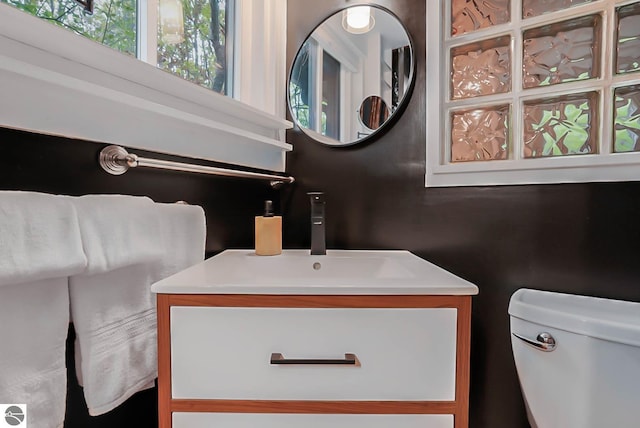10092 S Elm St, Traverse City, MI 49684 - bathroom featuring vanity and toilet
