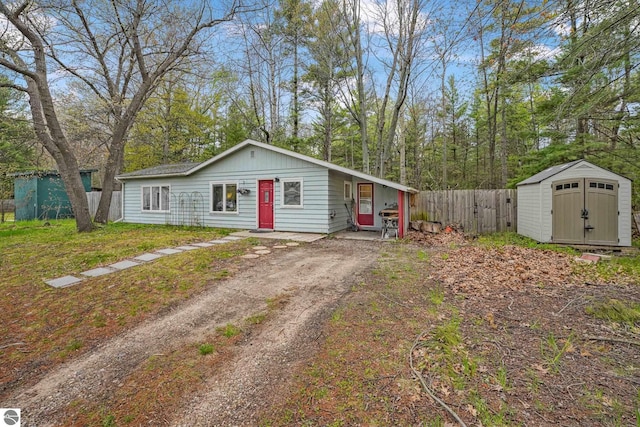 1615 Pine Dr, Traverse City, MI 49686 - view of front facade