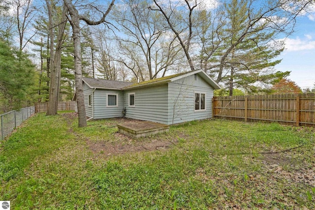 1615 Pine Dr, Traverse City, MI 49686 - view of rear view of house