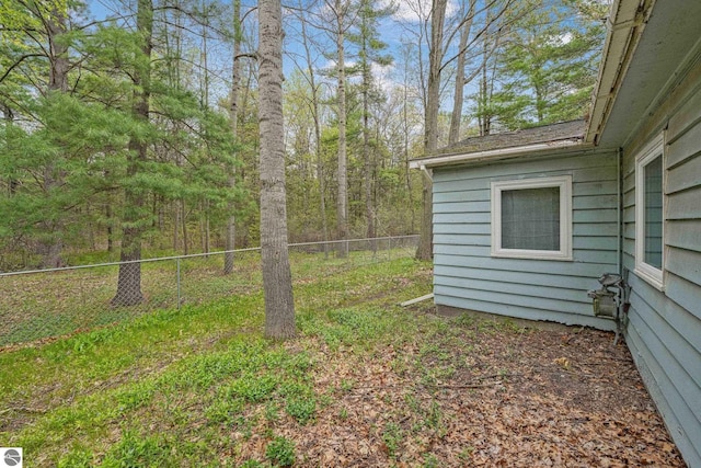 1615 Pine Dr, Traverse City, MI 49686 - view of yard