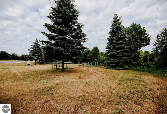 11184 N Mill St, Northport, MI 49670