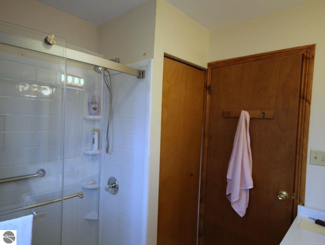 161 Huntinghorn Dr, Roscommon, MI 48653 - bathroom featuring a stall shower