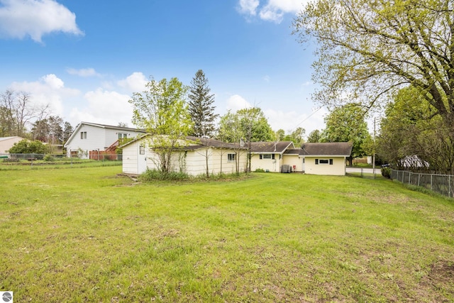8695 S Maple City Rd, Maple City, MI 49664 - view of yard