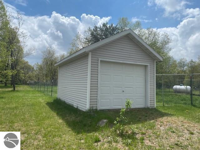 10559 Rosted Rd, Lake City, MI 49651 - view of detached garage