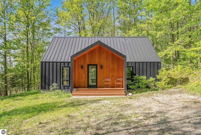 5091 Miles Rd, East Jordan, MI 49727