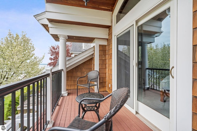 6853 S W Bay Shore Dr, Traverse City, MI 49684 - view of balcony