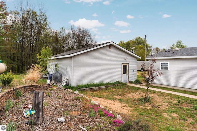 9170 Townline Rd, Kingsley, MI 49649 - view of side of property