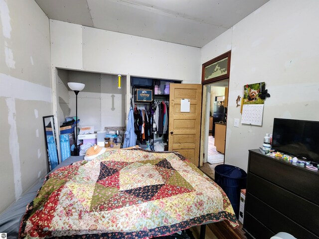 18846 Maple St, Copemish, MI 49625 - bedroom with a closet
