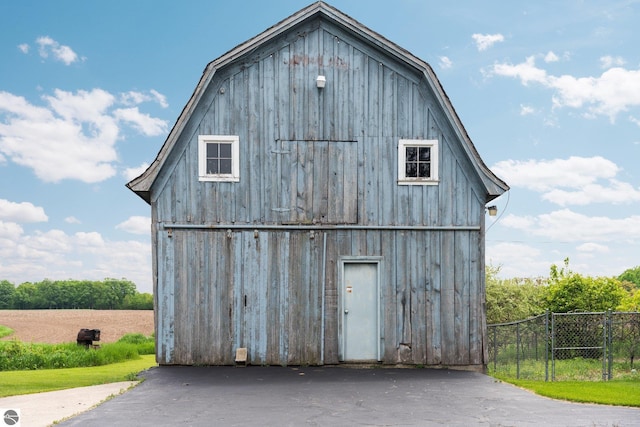 9889 Ramsay Rd, Buckley, MI 49620 - view of barn featuring driveway