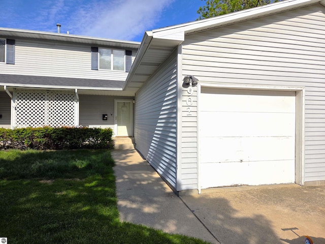 902 S Crapo St, Mount Pleasant, MI 48858 - view of exterior entry
