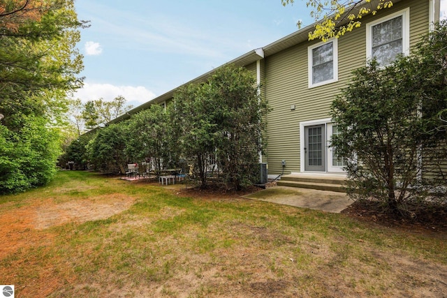 1491 Kent St Unit 9, Traverse City, MI 49686 - view of grassy yard