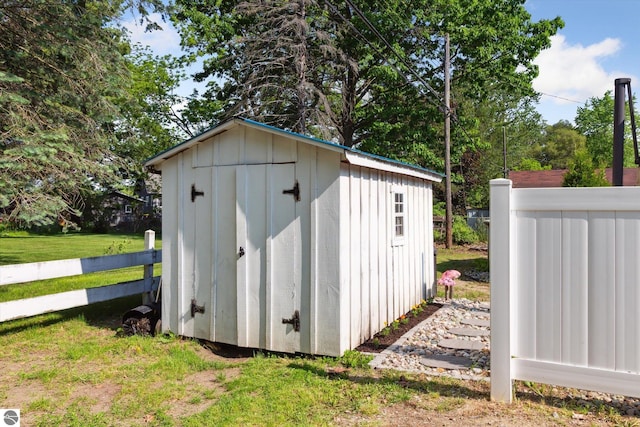 140 S State St, Alma, MI 48801 - view of shed