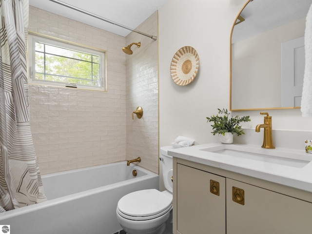 107 Hillcrest Ct, Traverse City, MI 49684 - full bath featuring vanity, shower / tub combo with curtain, and toilet