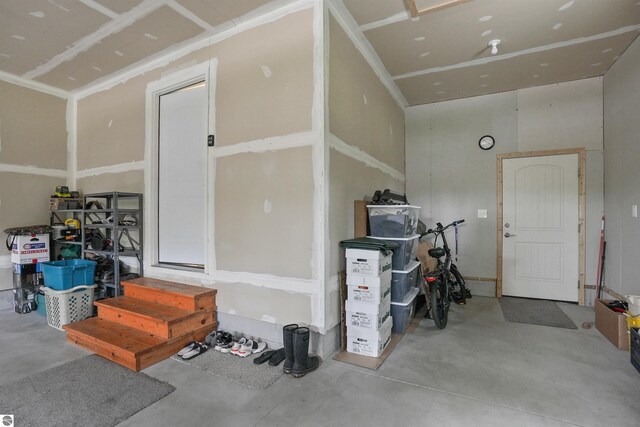 9207 Mockingbird Ln, Cadillac, MI 49601 - view of garage