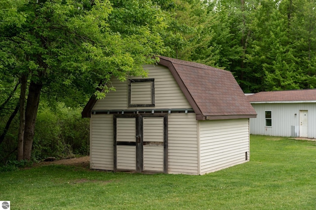 9755 E Deerfield Rd, Shepherd, MI 48883 - view of outbuilding