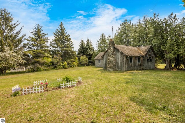12570 N Cathead Point Rd, Northport, MI 49670 - view of grassy yard